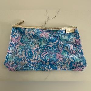 Lilly PulitzeR GWP Pouch in Amalfi Blue